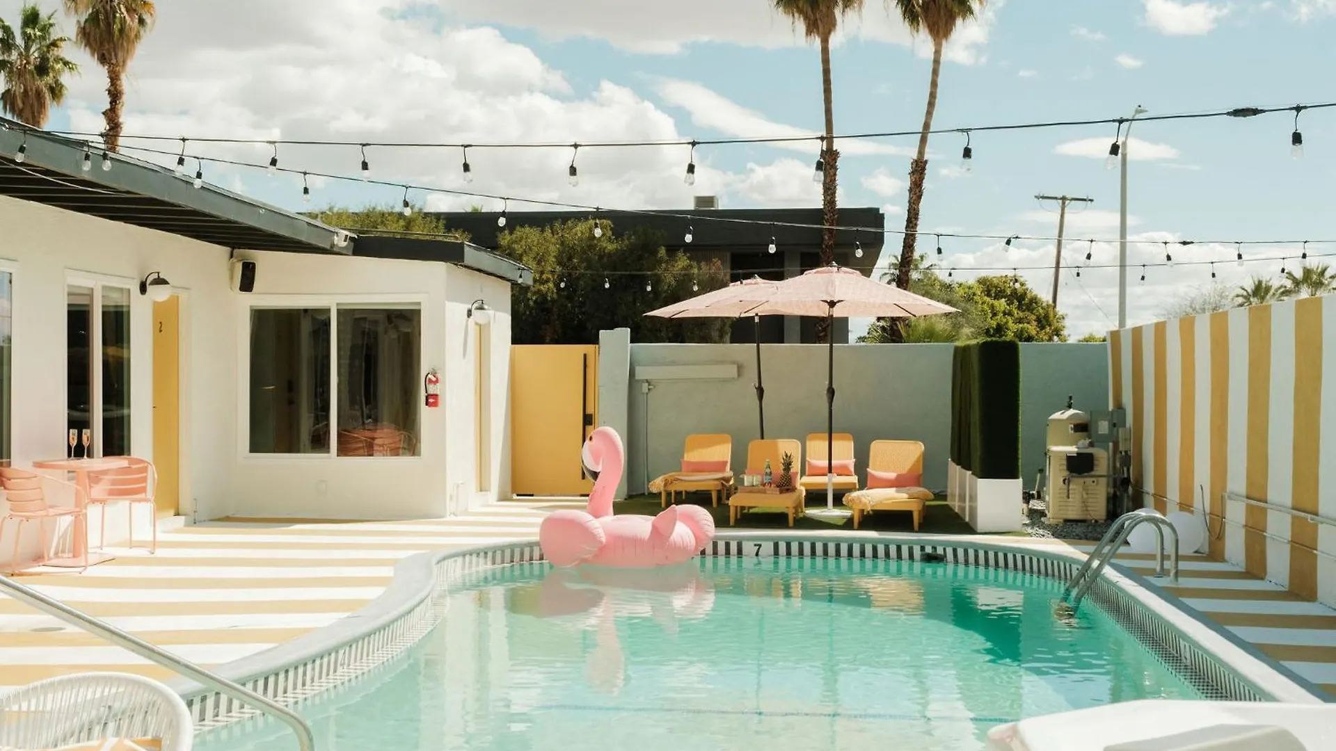 The Mod Hotel Palm Springs